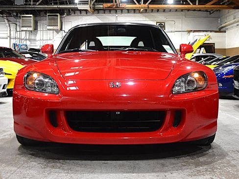 Used 2004 Honda S2000 image 3