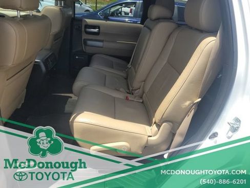 Used 2016 Toyota Sequoia Limited AWD/4WD image 18