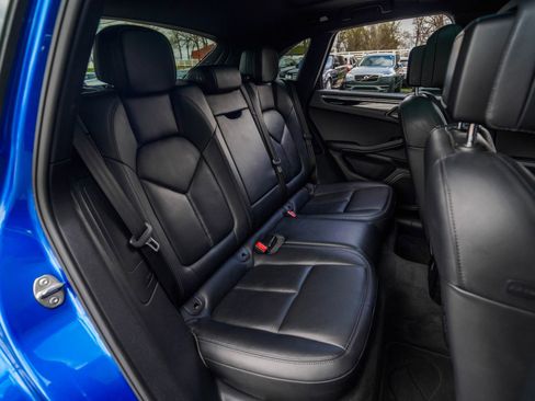 Used 2017 Porsche Macan AWD/4WD image 33