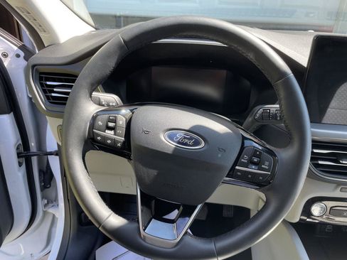 Used 2024 Ford Escape Active w/ Tech Pack #1 AWD/4WD image 16