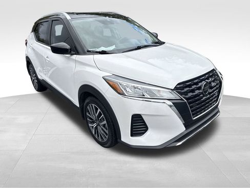 Used 2021 Nissan Kicks SV image 7