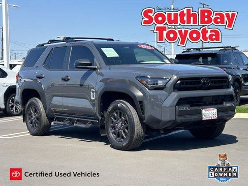 Certified 2025 Toyota 4Runner SR5 AWD/4WD image 1