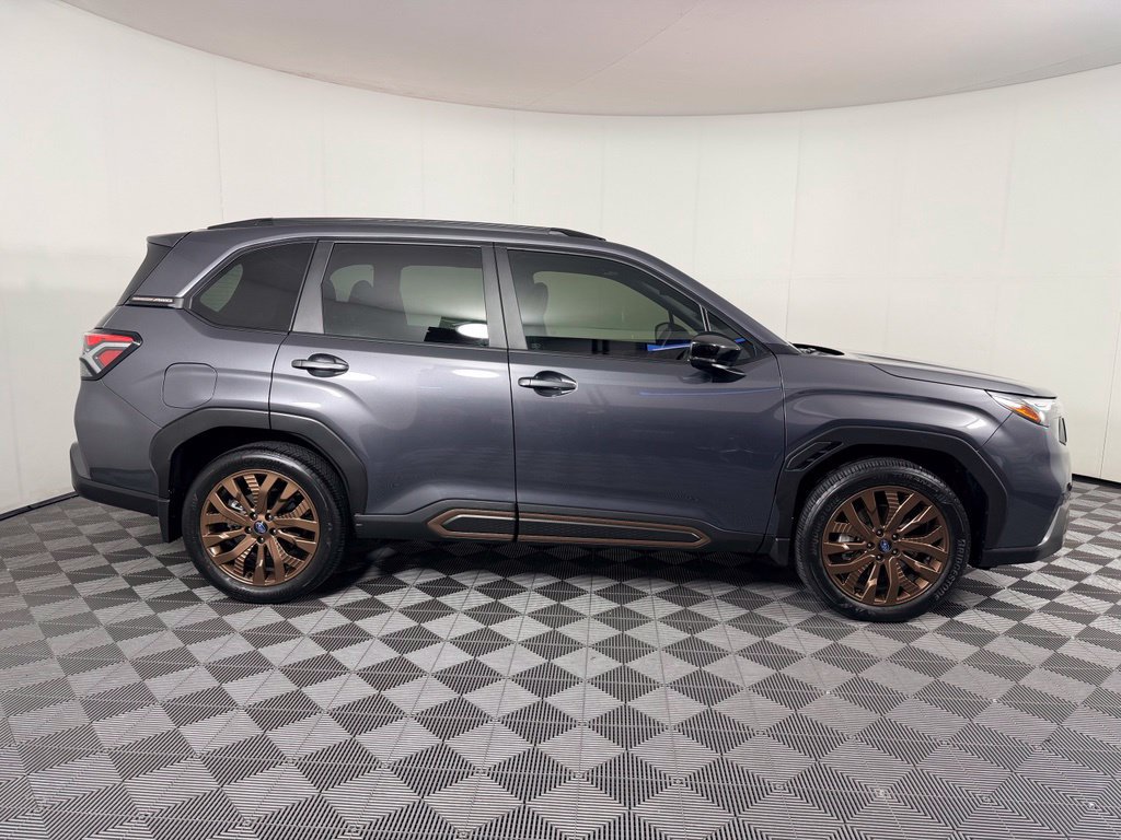 Used 2025 Subaru Forester Sport AWD/4WD image 7