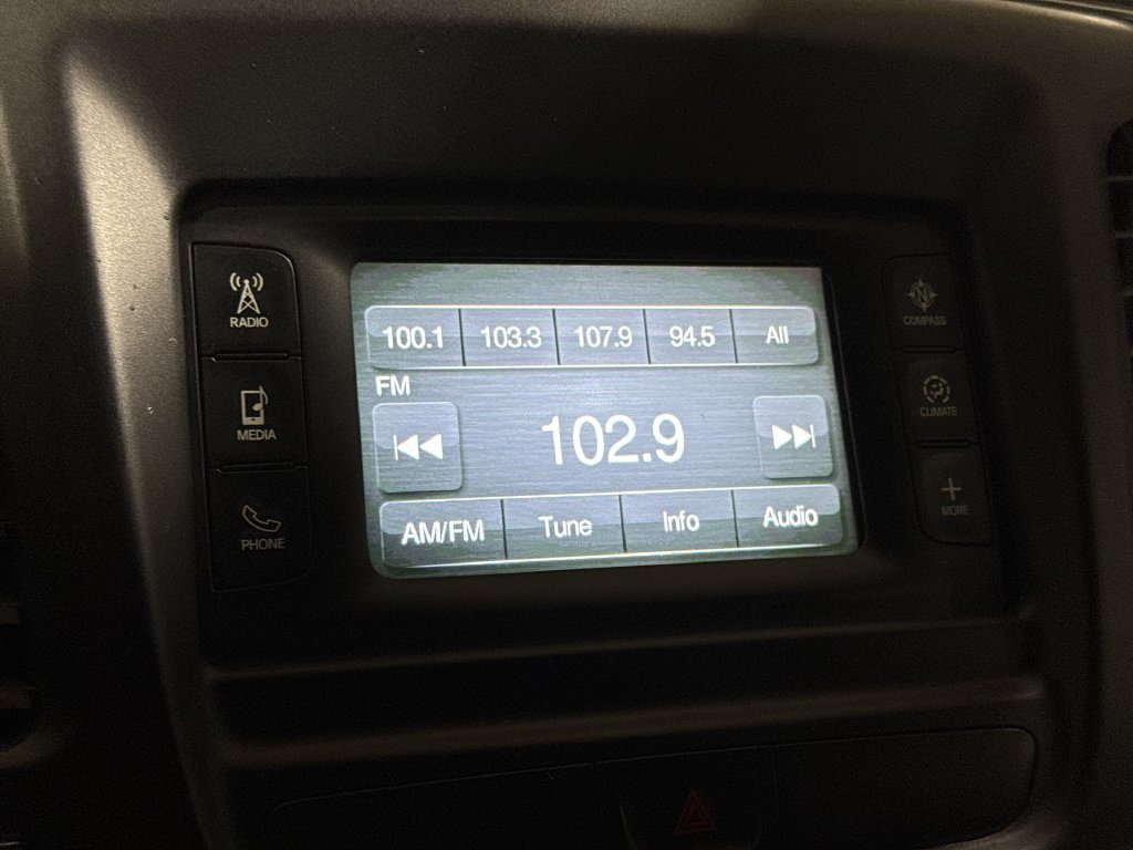 Used 2015 Chrysler 200 S FWD image 14