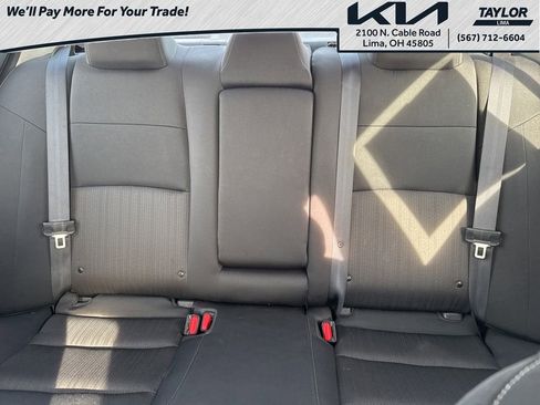 Used 2024 Nissan Altima 2.5 SV image 14