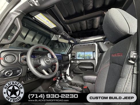 Used 2024 Jeep Wrangler Unlimited Rubicon w/ Technology Group AWD/4WD image 21
