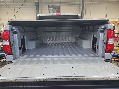 Used 2024 Ford Maverick XL image 12