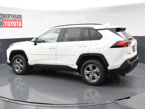 Used 2025 Toyota RAV4 XLE image 2