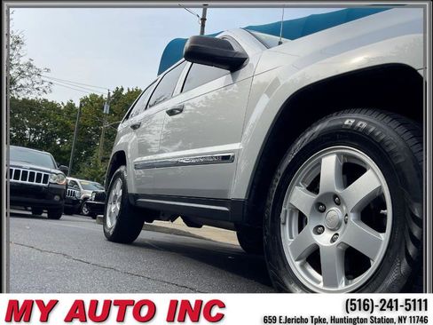 Used 2010 Jeep Grand Cherokee Laredo image 9