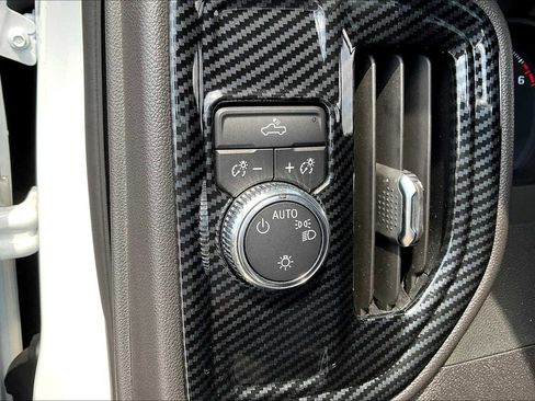 Certified 2024 GMC Sierra 1500 Pro w/ Pro Value Package image 17