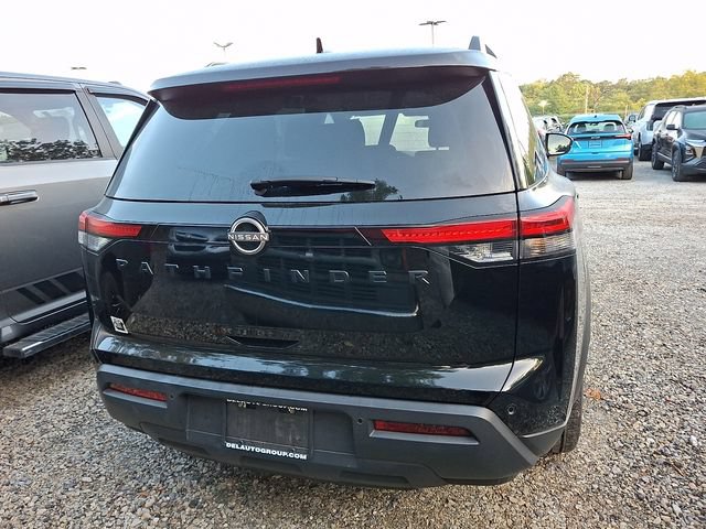 Used 2025 Nissan Pathfinder SV FWD image 5