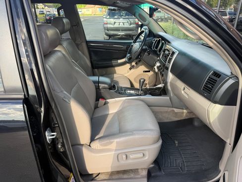 Used 2004 Toyota 4Runner Limited AWD/4WD image 11