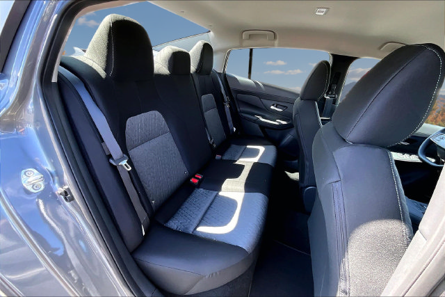 New 2027 Nissan Sentra SV w/ Floor Mat Package FWD image 8