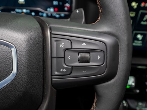 Used 2024 GMC Sierra 1500 AT4 w/ Technology Package image 31