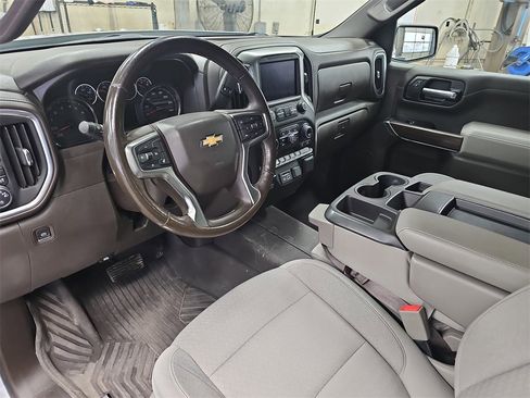 Used 2020 Chevrolet Silverado 1500 LT image 15