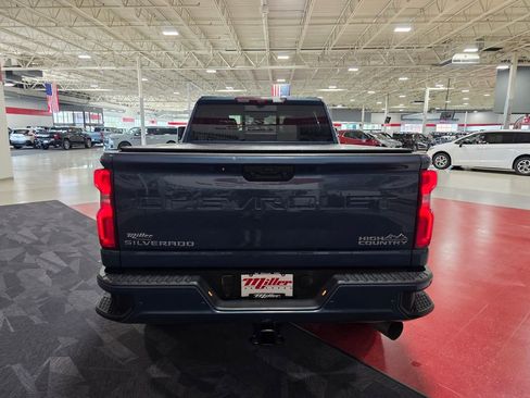 Certified 2024 Chevrolet Silverado 3500 High Country w/ High Country Premium Package AWD/4WD image 4