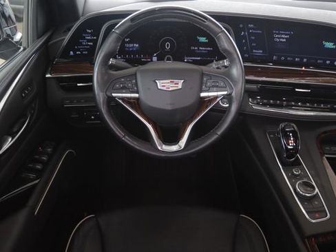 Used 2022 Cadillac Escalade ESV Premium Luxury w/ Performance Package image 29