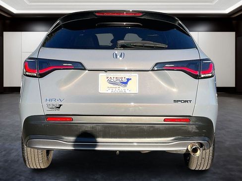 Used 2023 Honda HR-V Sport image 4