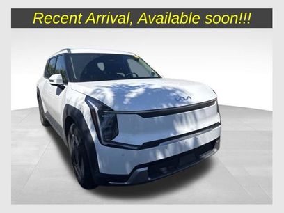 Used 2024 Kia EV9 Wind