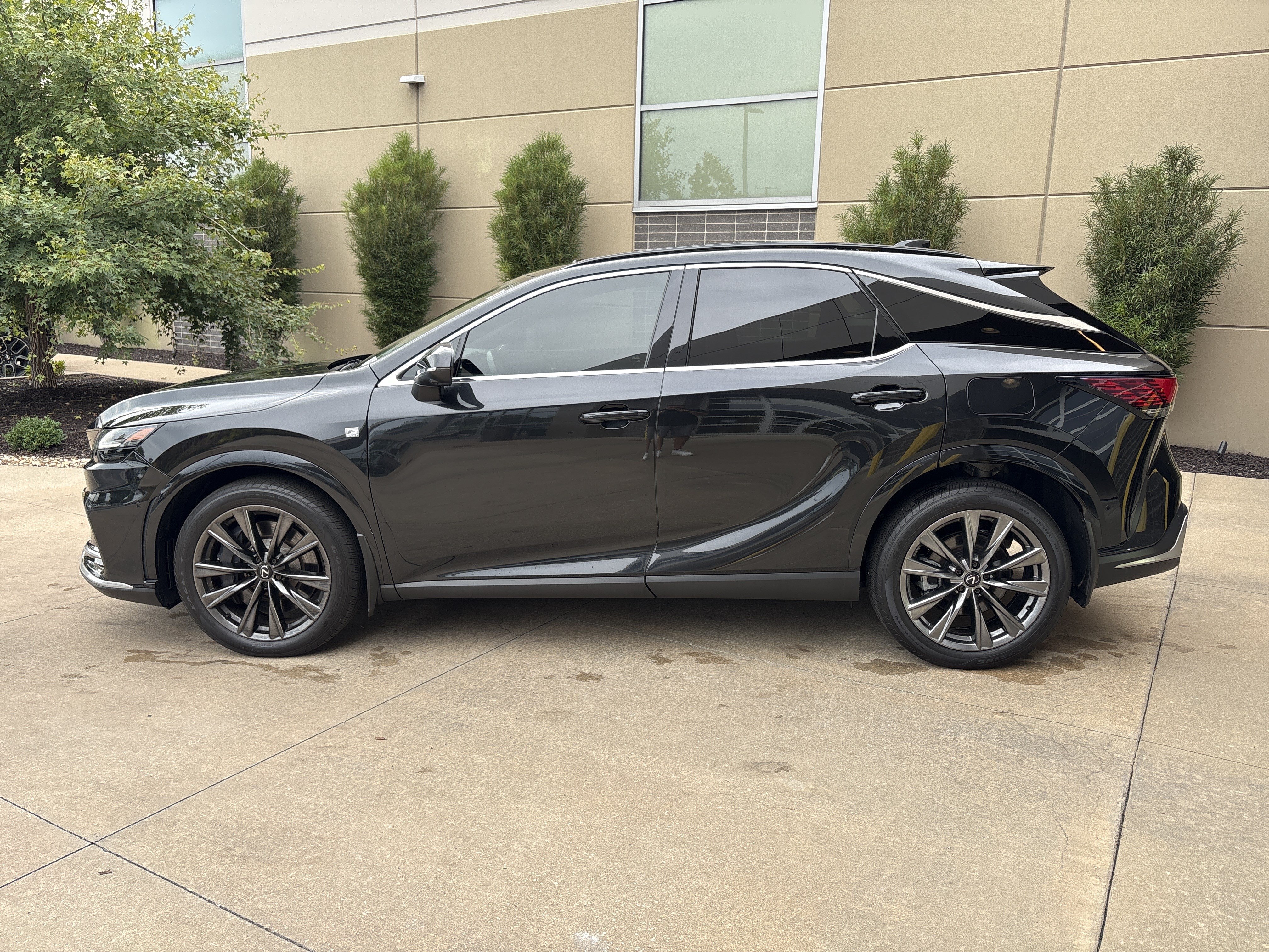 Used 2024 Lexus RX 350 F Sport w/ Convenience Package AWD/4WD image 30