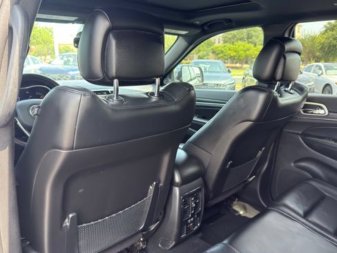 Used 2021 Jeep Grand Cherokee Limited RWD image 32