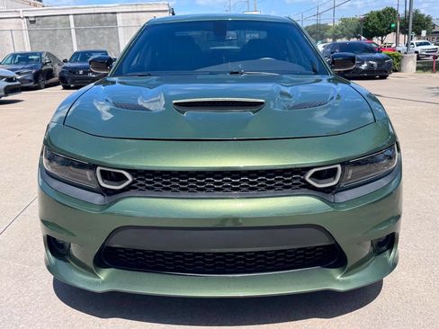 Used 2022 Dodge Charger SXT w/ Plus Group RWD image 2
