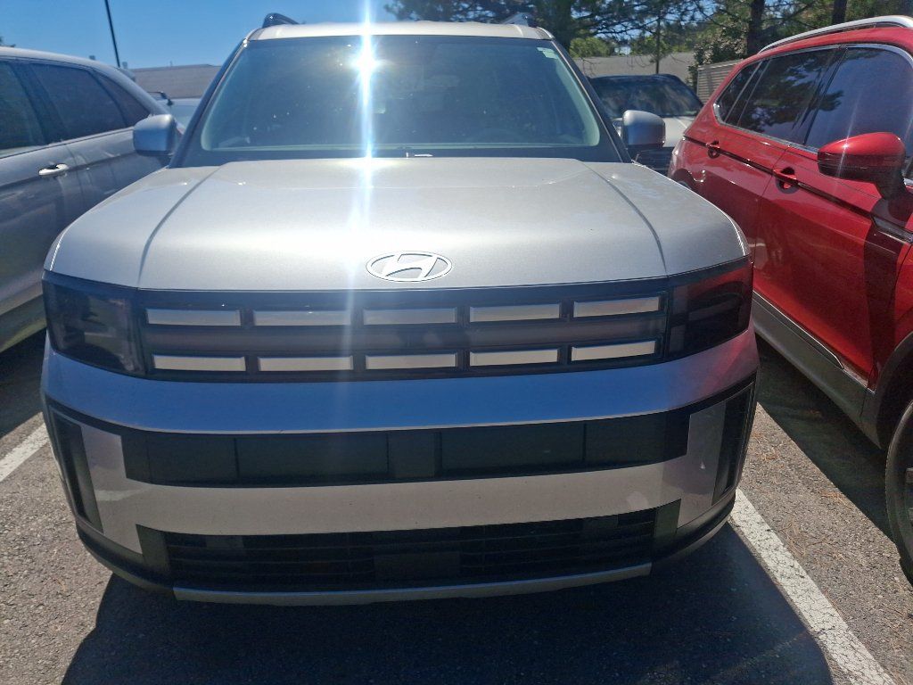 Used 2024 Hyundai Santa Fe SEL AWD/4WD image 2