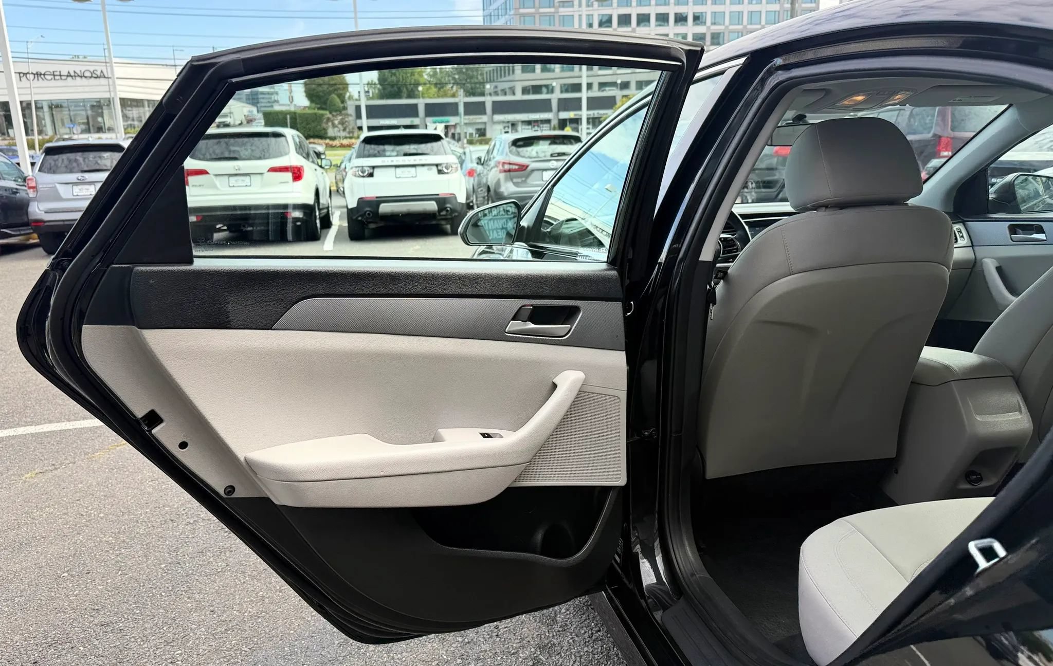 Used 2018 Hyundai Sonata SE FWD image 24