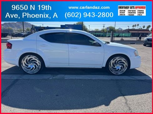 Used 2013 Dodge Avenger SE image 5