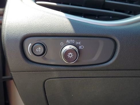 Used 2022 Chevrolet Malibu LT FWD image 16