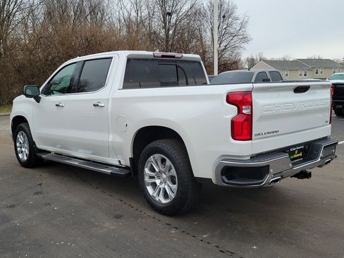 Used 2024 Chevrolet Silverado 1500 LTZ image 3
