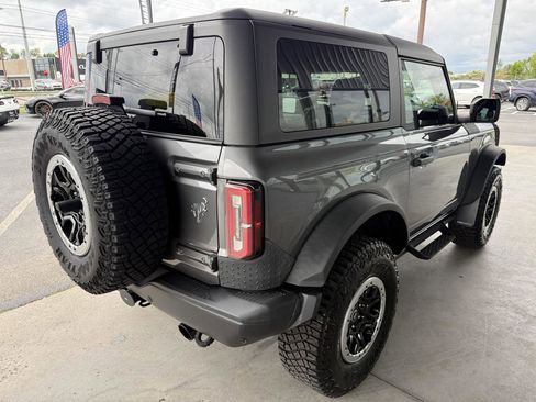 Used 2023 Ford Bronco Badlands w/ Sasquatch Package AWD/4WD image 7