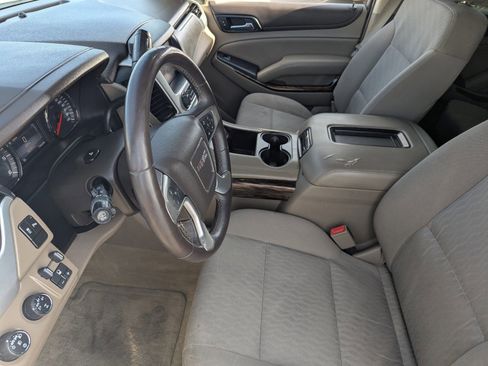 Used 2015 GMC Yukon SLE w/ HD Trailering Package image 23