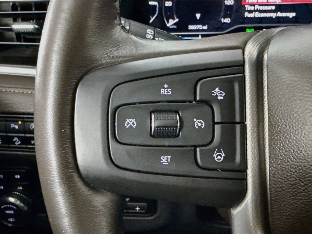 Used 2023 GMC Yukon XL Denali w/ Denali Reserve Package AWD/4WD image 11