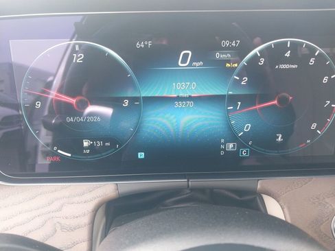 Used 2023 Mercedes-Benz E 350 4MATIC Sedan image 3