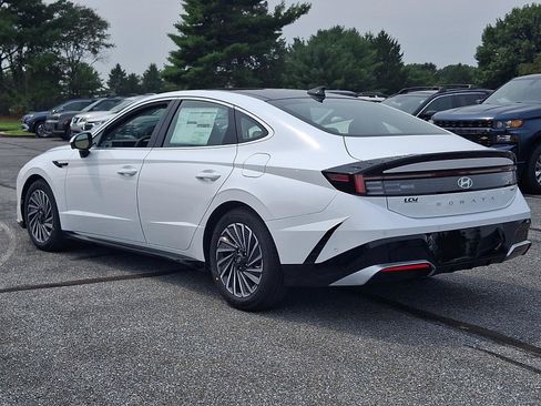 New 2026 Hyundai Sonata Limited FWD image 4