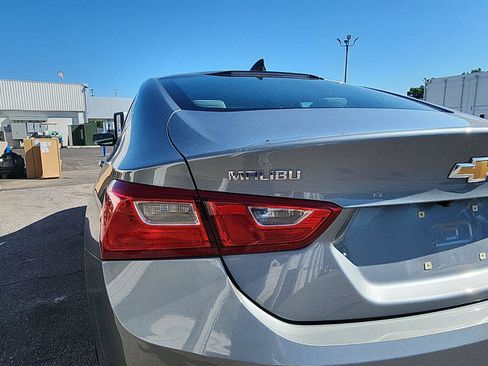 Used 2023 Chevrolet Malibu LS FWD image 10