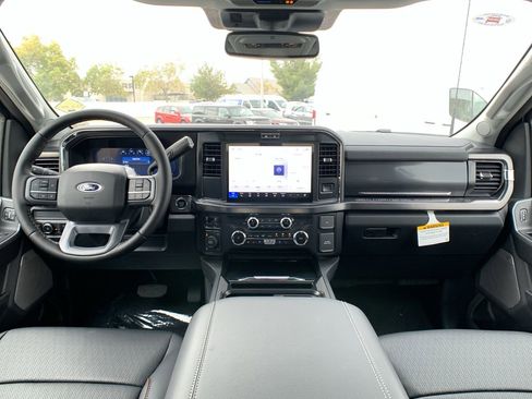 New 2026 Ford F250 Lariat w/ FX4 Off-Road Package image 27