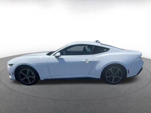 Used 2024 Ford Mustang Premium image 9