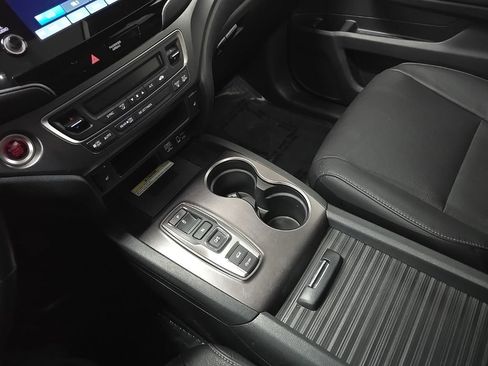 Used 2022 Honda Passport EX-L image 27