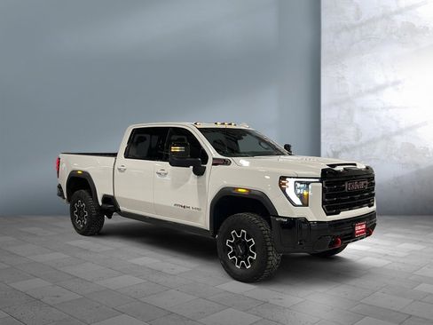 Used 2025 GMC Sierra 2500 AT4X image 8