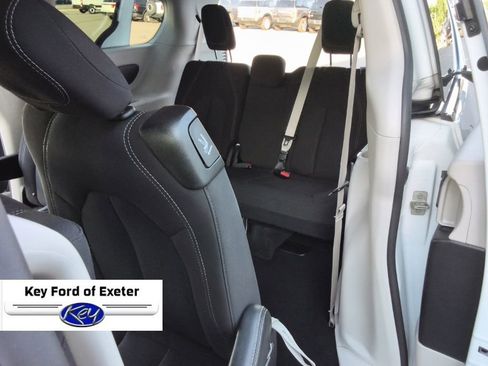 Used 2023 Chrysler Voyager LX FWD image 21