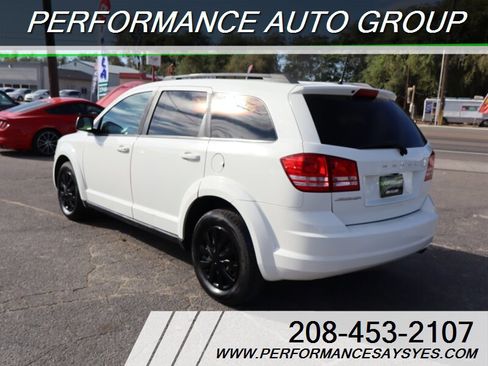Used 2018 Dodge Journey SE image 5
