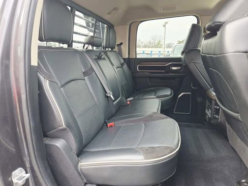 Used 2022 RAM 3500 Laramie image 13
