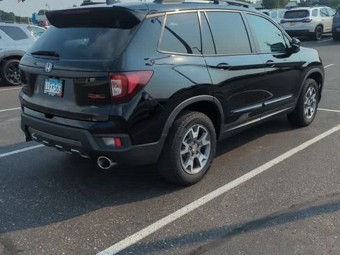 Used 2023 Honda Passport TrailSport image 4