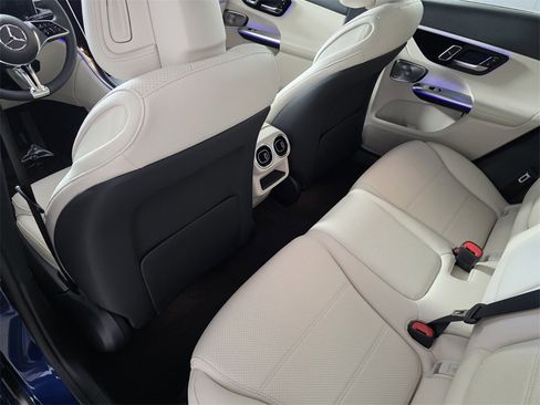 New 2026 Mercedes-Benz GLC 300 image 12