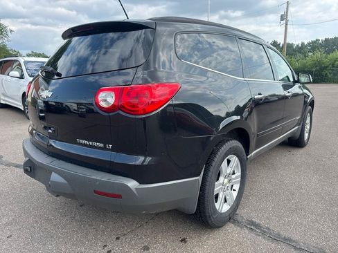 Used 2009 Chevrolet Traverse LT FWD image 5
