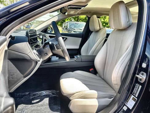 Used 2026 Mercedes-Benz E 350 Sedan image 3