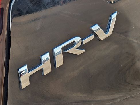 Used 2020 Honda HR-V LX image 12