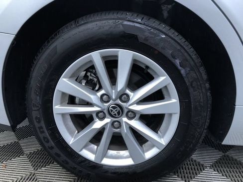 Used 2026 Toyota Camry LE FWD image 17